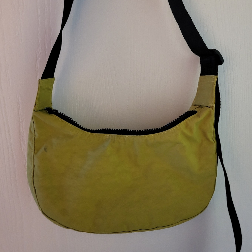Baggu Small Crescent Bag